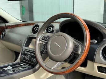 Jaguar XJ 3.0d V6 Premium Luxury Auto Euro 5 4dr