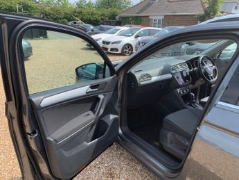 Volkswagen Tiguan 2.0 TDI Match DSG Euro 6 (s/s) 5dr