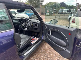 MINI Convertible 1.6 Cooper CVT Euro 3 2dr