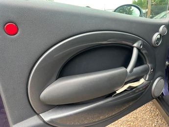 MINI Convertible 1.6 Cooper CVT Euro 3 2dr