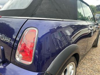 MINI Convertible 1.6 Cooper CVT Euro 3 2dr