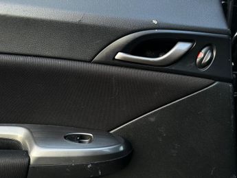 Honda Civic 1.4 i-VTEC Si-T i-Shift 5dr