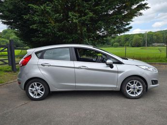 Ford Fiesta 1.0T EcoBoost Zetec Powershift Euro 5 5dr