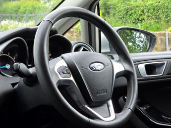 Ford Fiesta 1.0T EcoBoost Zetec Powershift Euro 5 5dr
