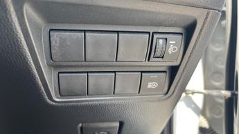 Toyota Yaris 1.5 VVT-h Design E-CVT Euro 6 (s/s) 5dr