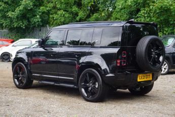 Land Rover Defender 110 3.0 D250 MHEV SE Auto 4WD Euro 6 (s/s) 5dr