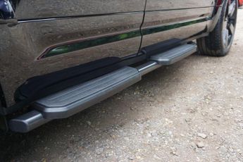 Land Rover Defender 110 3.0 D250 MHEV SE Auto 4WD Euro 6 (s/s) 5dr