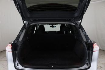 Nissan Qashqai 1.3 DIG-T MHEV N-Connecta Euro 6 (s/s) 5dr