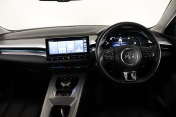 MG MG5 61.1kWh Trophy Long Range Auto 5dr