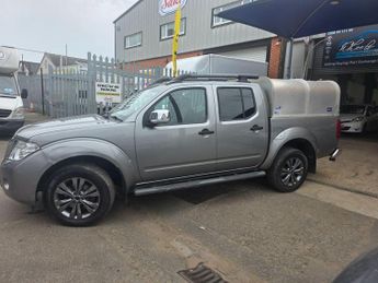 Nissan Navara 2.5 dCi Tekna Auto 4WD Euro 5 4dr