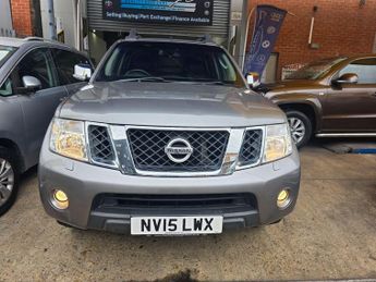 Nissan Navara 2.5 dCi Tekna Auto 4WD Euro 5 4dr
