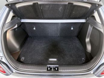 Hyundai KONA 39kWh Premium Auto 5dr (10.5kW Charger)