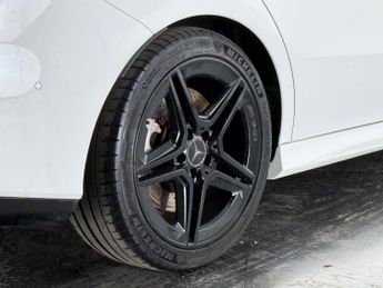 Mercedes-Benz CLA 2.0 CLA35 AMG Coupe 7G-DCT 4MATIC Euro 6 (s/s) 4dr