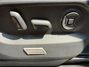 Volkswagen Touareg 3.0 TDI V6 Black Edition Tiptronic 4Motion Euro 6 (s/s) 5dr