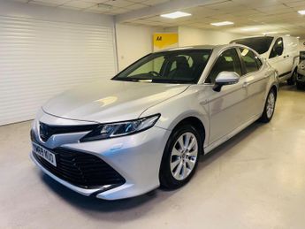 Toyota Camry 2.5 VVT-h Design CVT Euro 6 (s/s) 4dr