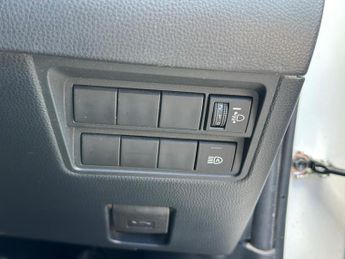 Toyota Yaris Cross 1.5 VVT-h Design E-CVT Euro 6 (s/s) 5dr