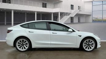 Tesla Model 3 (Dual Motor) Long Range Auto 4WDE 4dr