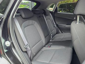Hyundai KONA 39kWh Premium Auto 5dr (10.5kW Charger)