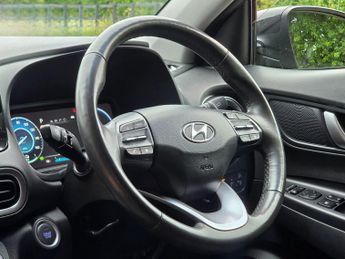 Hyundai KONA 39kWh Premium Auto 5dr (10.5kW Charger)