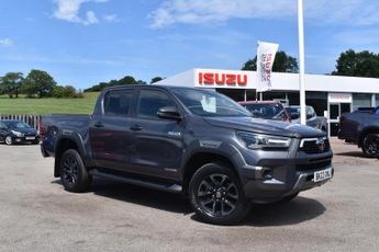 Toyota Hilux 2.8 D-4D Invincible X Auto 4WD Euro 6 (s/s) 4dr