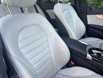 Mercedes-Benz C Class 2.0 C200 AMG Line (Premium) G-Tronic+ Euro 6 (s/s) 4dr