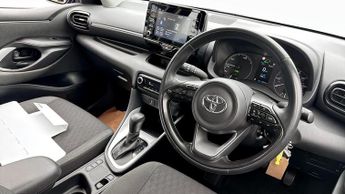Toyota Yaris Icon Hev Cvt