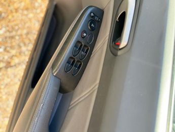 Honda Civic 1.3 IMA ES 4dr