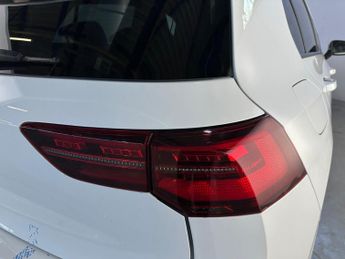 Volkswagen Golf 1.4 TSI 13kWh GTE DSG Euro 6 (s/s) 5dr