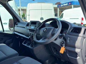 Renault Master 2.3 dCi 35 Business FWD LWB High Roof Euro 6 5dr
