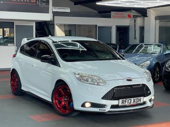 Ford Focus 2.0T EcoBoost ST-3 Euro 5 (s/s) 5dr