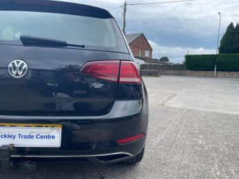 Volkswagen Golf 1.6 TDI SE Nav DSG Euro 6 (s/s) 5dr