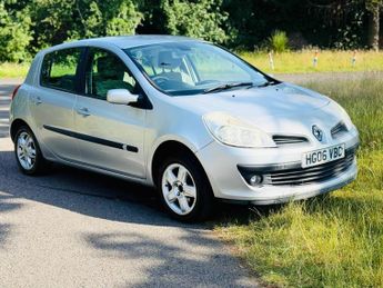 Renault Clio 1.6 VVT Privilege 5dr