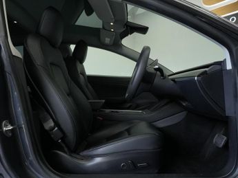 Tesla Model 3 (Dual Motor) Long Range Auto 4WDE 4dr