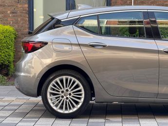 Vauxhall Astra 1.4i Turbo Elite Nav Auto Euro 6 (s/s) 5dr