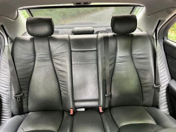 Mercedes-Benz S Class 5.0 S500 4dr