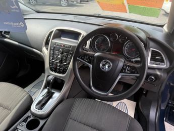 Vauxhall Astra 1.6 16V Exclusiv Sports Tourer Auto Euro 5 5dr