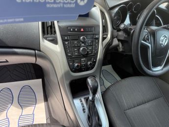 Vauxhall Astra 1.6 16V Exclusiv Sports Tourer Auto Euro 5 5dr