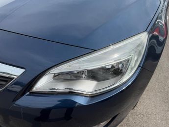 Vauxhall Astra 1.6 16V Exclusiv Sports Tourer Auto Euro 5 5dr
