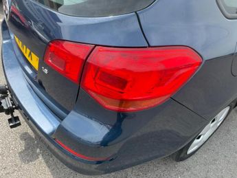 Vauxhall Astra 1.6 16V Exclusiv Sports Tourer Auto Euro 5 5dr