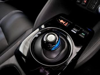 Nissan Leaf 39kWh Tekna Auto 5dr