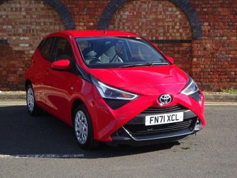 Toyota AYGO 1.0 VVT-i x-play Euro 6 (s/s) 5dr