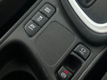 Toyota Yaris 1.5 VVT-h Design E-CVT Euro 6 (s/s) 5dr