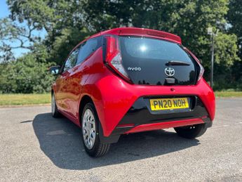 Toyota AYGO 1.0 VVT-i x-play x-shift Euro 6 5dr