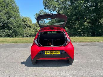 Toyota AYGO 1.0 VVT-i x-play x-shift Euro 6 5dr
