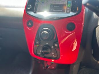 Toyota AYGO 1.0 VVT-i x-play x-shift Euro 6 5dr