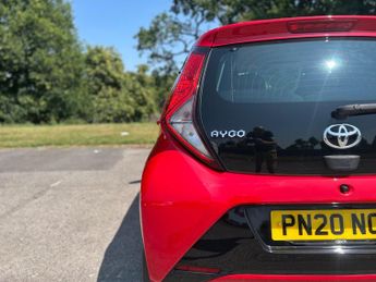 Toyota AYGO 1.0 VVT-i x-play x-shift Euro 6 5dr