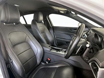 Jaguar XE 2.0i GPF R-Sport Auto Euro 6 (s/s) 4dr