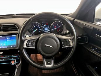 Jaguar XE 2.0i GPF R-Sport Auto Euro 6 (s/s) 4dr