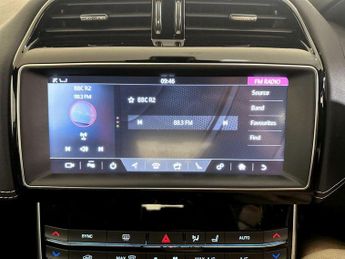 Jaguar XE 2.0i GPF R-Sport Auto Euro 6 (s/s) 4dr