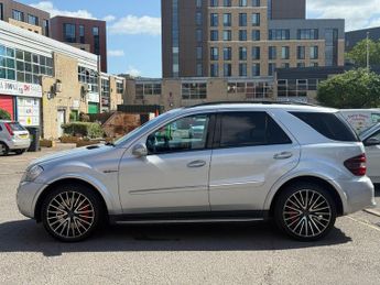 Mercedes-Benz M Class 6.3 ML63 AMG 7G-Tronic 5dr